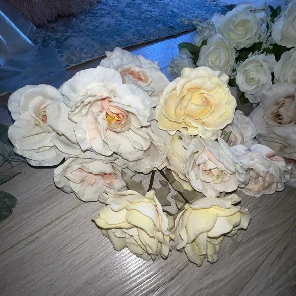 Large Lot Cream White Pink Yellow Roses Silk Flowers Bridal 